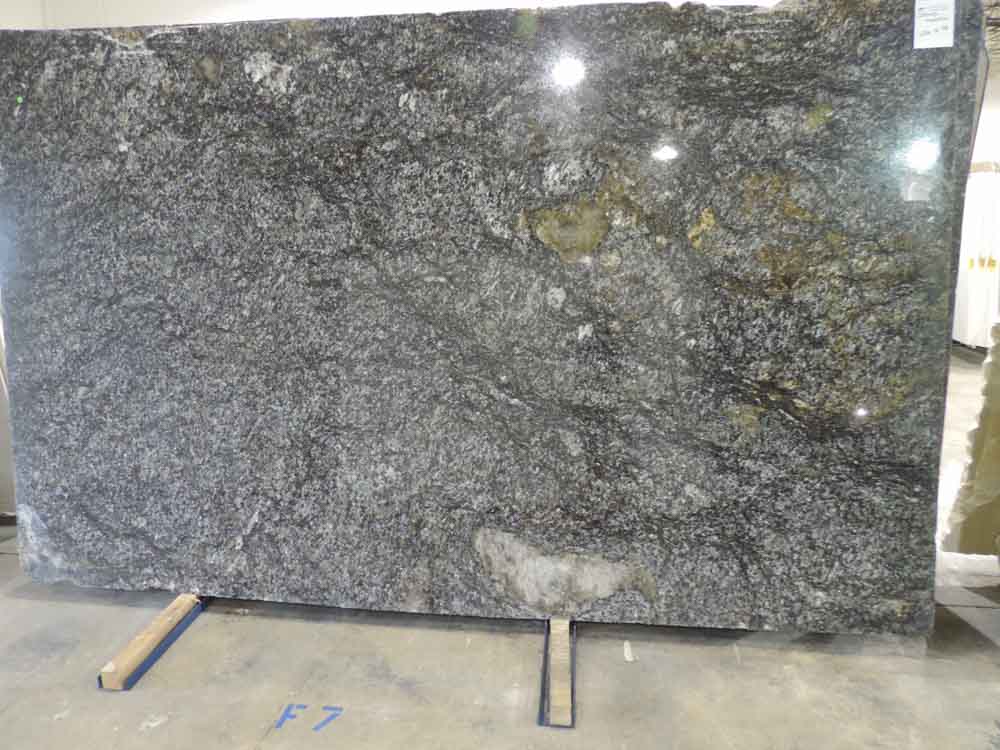 Natural Stone - Granite - Cosmos Metalica